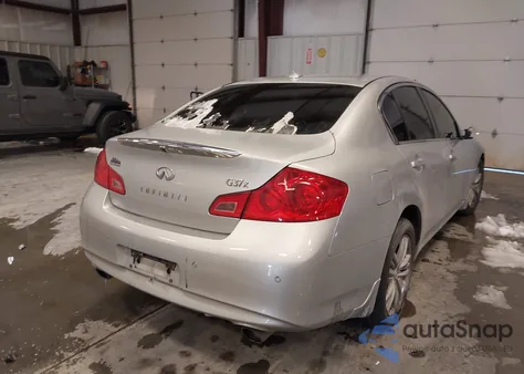 2013 Infiniti G37X z USA, uszkodzony, nr VIN JN1CV6AR8DM762122